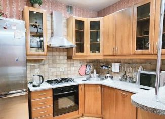 2-ком. квартира в аренду, 75 м2, Санкт-Петербург, улица Типанова, 5