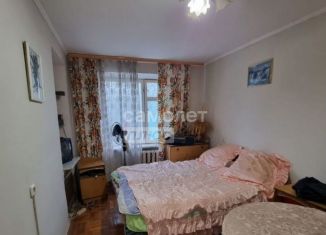 Продам 2-ком. квартиру, 48 м2, Анапа, улица Чехова, 4