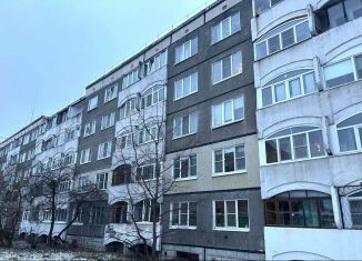 Продажа трехкомнатной квартиры, 72.3 м2, Гатчина, улица Достоевского, 13