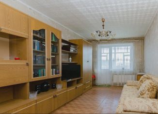 Продаю 1-ком. квартиру, 33 м2, Челябинск, улица Тухачевского, 13, Ленинский район