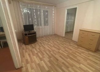 Сдается в аренду 2-ком. квартира, 50 м2, Волгоград, Краснополянская улица, 24