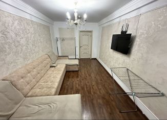 3-комнатная квартира в аренду, 85 м2, Каспийск, улица И.В. Сталина, 1