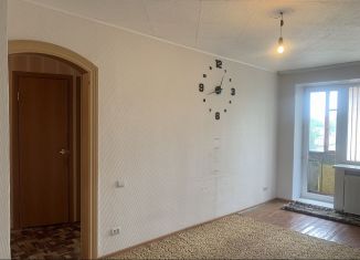 Продается 2-ком. квартира, 45 м2, Республика Башкортостан, улица Чкалова, 11