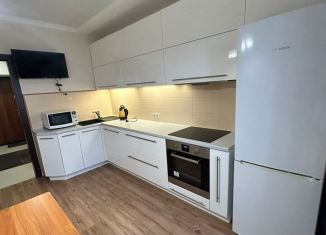 Сдается 1-ком. квартира, 45 м2, Тюмень, улица Московский Тракт, 83к4