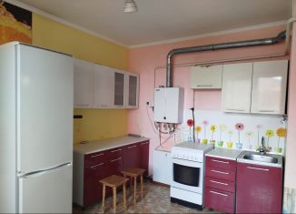 Продажа 2-комнатной квартиры, 63 м2, Абинск, улица Советов, 128А