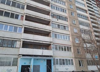 Продается 2-комнатная квартира, 47 м2, Екатеринбург, улица Академика Бардина, 25к1, метро Чкаловская