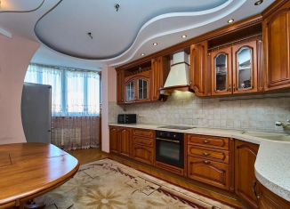 Продам 3-ком. квартиру, 120 м2, Краснодар, улица Атарбекова, 7, Фестивальный микрорайон