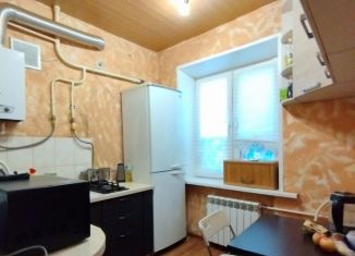 Продам 2-ком. квартиру, 40.8 м2, Москва, Новорублёвская улица, 5