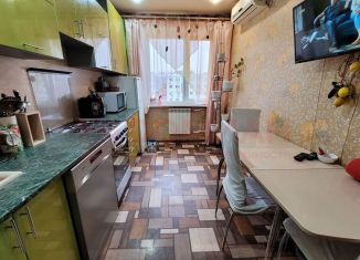 Продается 4-комнатная квартира, 79.2 м2, Аксай, улица Вартанова, 20