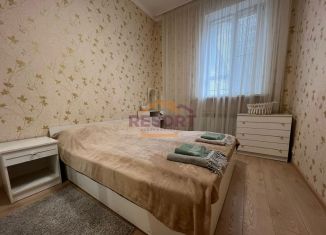 Сдаю в аренду 2-ком. квартиру, 60 м2, Ялта, Киевская улица, 8