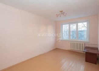 Продается 2-комнатная квартира, 44.2 м2, Бердск, Микрорайон, 32