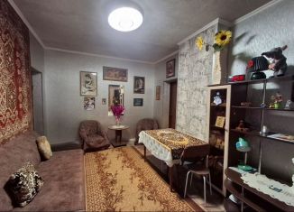 Продается 2-ком. квартира, 40 м2, Ейск, Армавирская улица, 190