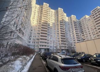 Продается 2-комнатная квартира, 53.7 м2, Красногорск, улица Вилора Трифонова, 7