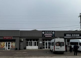 Продается торговая площадь, 1000 м2, Урус-Мартан, улица имени Ахмат-Хаджи Кадырова, 33