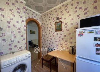 Сдается 2-ком. квартира, 45 м2, Челябинск, улица Курчатова, 18