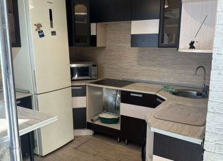 Продаю 3-ком. квартиру, 55.1 м2, Чита, улица Ленина, 53