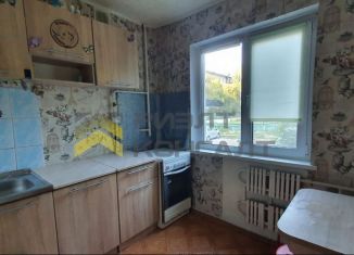 Продам 2-ком. квартиру, 44 м2, Омск, улица Комкова, 5