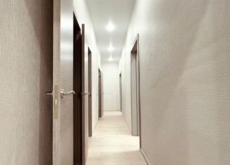 Продаю трехкомнатную квартиру, 71 м2, Кронштадт, Гражданская улица, 9