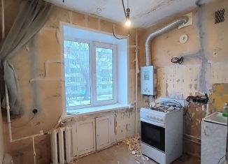 Продам двухкомнатную квартиру, 48 м2, Новомосковск, улица Свердлова, 3