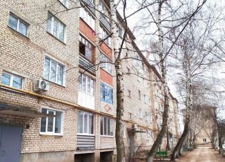 Продаю 2-комнатную квартиру, 49 м2, Бузулук, 2-й микрорайон, 36