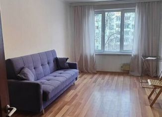 Сдается в аренду 3-ком. квартира, 60 м2, Москва, улица Исаковского, 16к1