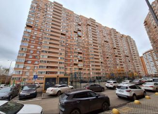 Продается 1-ком. квартира, 43 м2, Краснодар, Прикубанский округ, Кореновская улица, 57к1