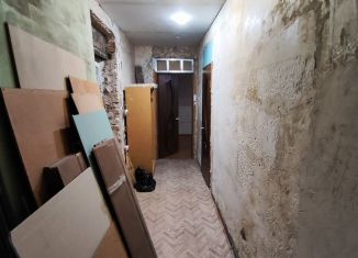 Продается 2-ком. квартира, 54 м2, Каменск-Шахтинский, проспект Карла Маркса, 75