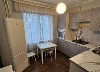 Сдается в аренду 1-ком. квартира, 39 м2, Омск, улица Конева, 34