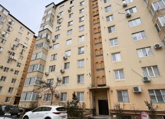 Продается 4-ком. квартира, 104.5 м2, Каспийск, Каспийская улица, 4А