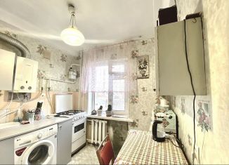 Продам 3-ком. квартиру, 63 м2, Севастополь, улица Серафимовича, 30