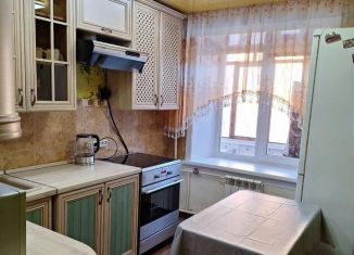 Сдача в аренду 2-ком. квартиры, 46 м2, Братск, улица Мира, 31