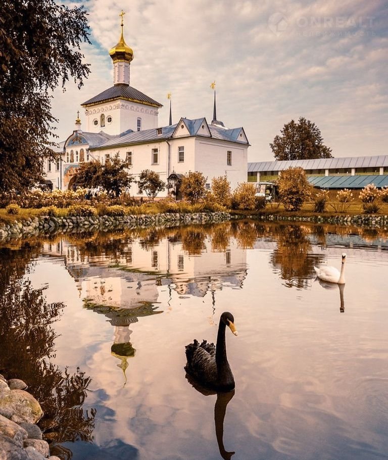 Толгский монастырь осень